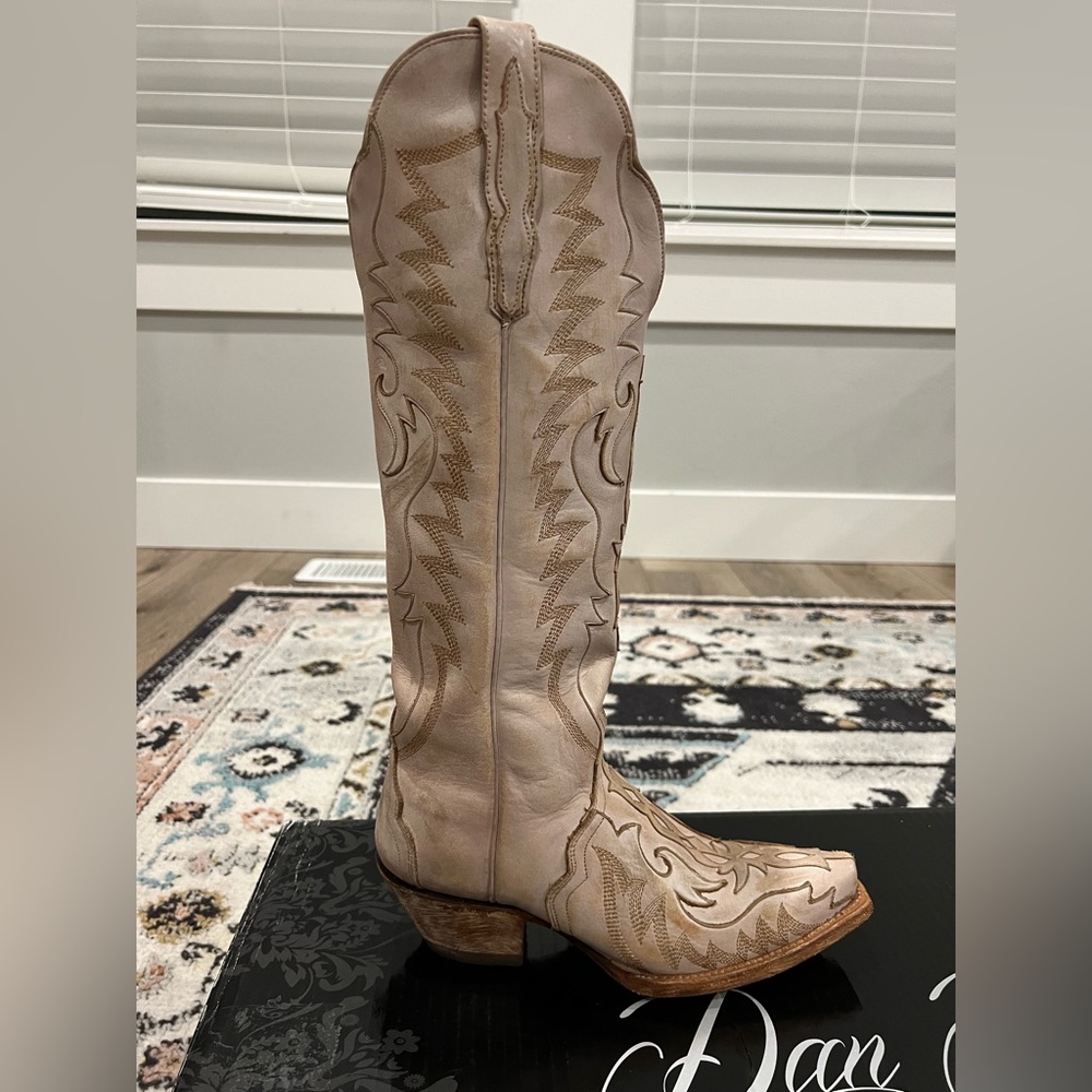 Dan Post Hallie Boot in Bone Size 6
